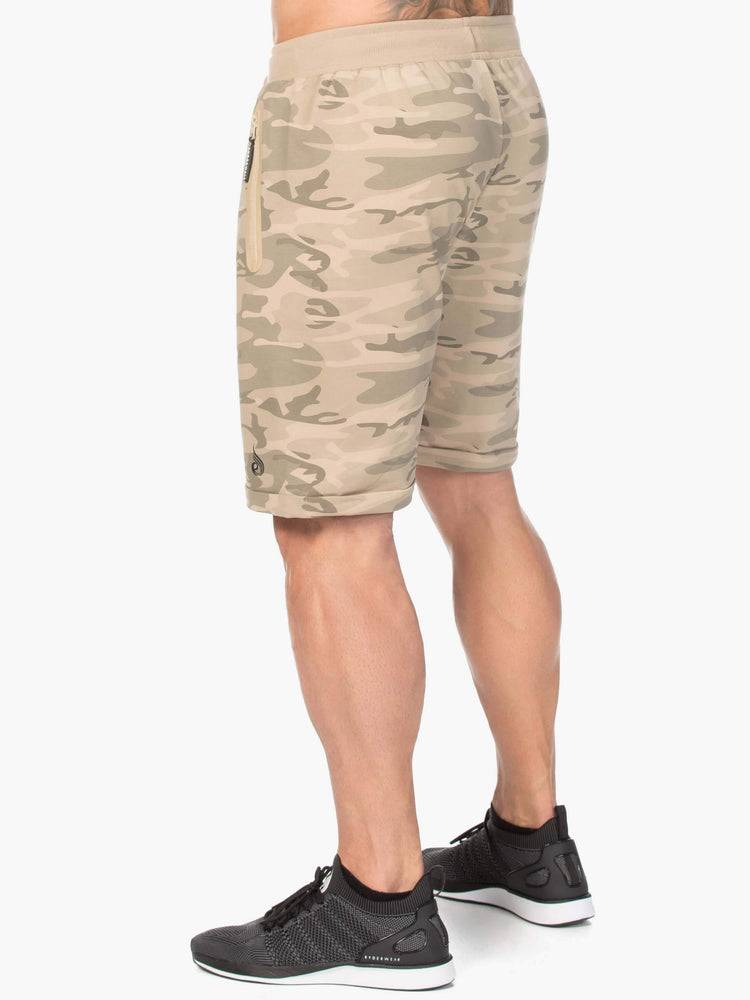 Men's Ryderwear Men Shorts Camo Fleece Track Shorts Tan Camo | NZ1354TV