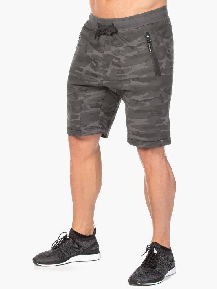 Men's Ryderwear Men Shorts Camo Fleece Track Shorts Black Camo | NZ1355YU