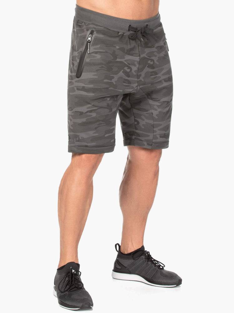 Men's Ryderwear Men Shorts Camo Fleece Track Shorts Black Camo | NZ1355YU