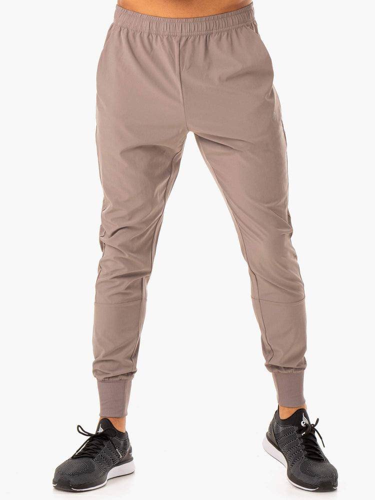 Men\'s Ryderwear Men Track Pants Division Woven Joggers Track Pants Taupe | NZ1007CE