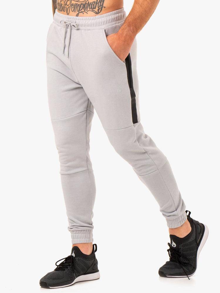 Men\'s Ryderwear Men Track Pants Restore Fleece Track Pants Snow Grey | NZ1046OR