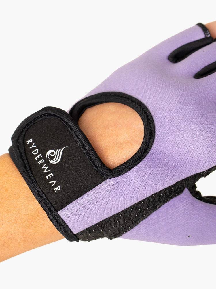 Women's Ryderwear Women Gloves Lifting Gloves Lavender | NZ3130YU