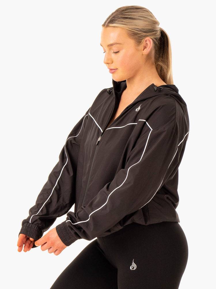 Women's Ryderwear Women Jackets Ultimate Windbreaker Jackets Black | NZ1720UT