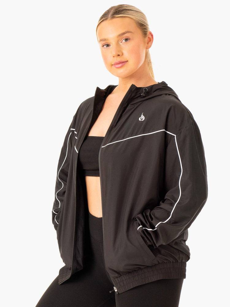 Women\'s Ryderwear Women Jackets Ultimate Windbreaker Jackets Black | NZ1720UT