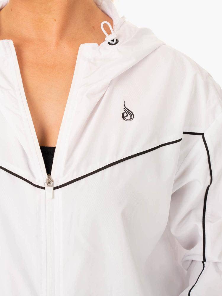 Women's Ryderwear Women Jackets Ultimate Windbreaker Jackets White | NZ1721IS