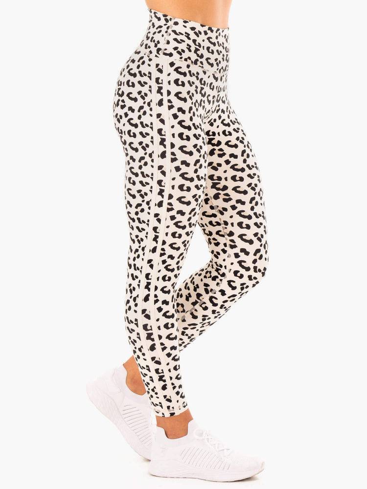 Women\'s Ryderwear Women Leggings Evolution High Waisted Scrunch Leggings Ivory Leopard | NZ1735CE