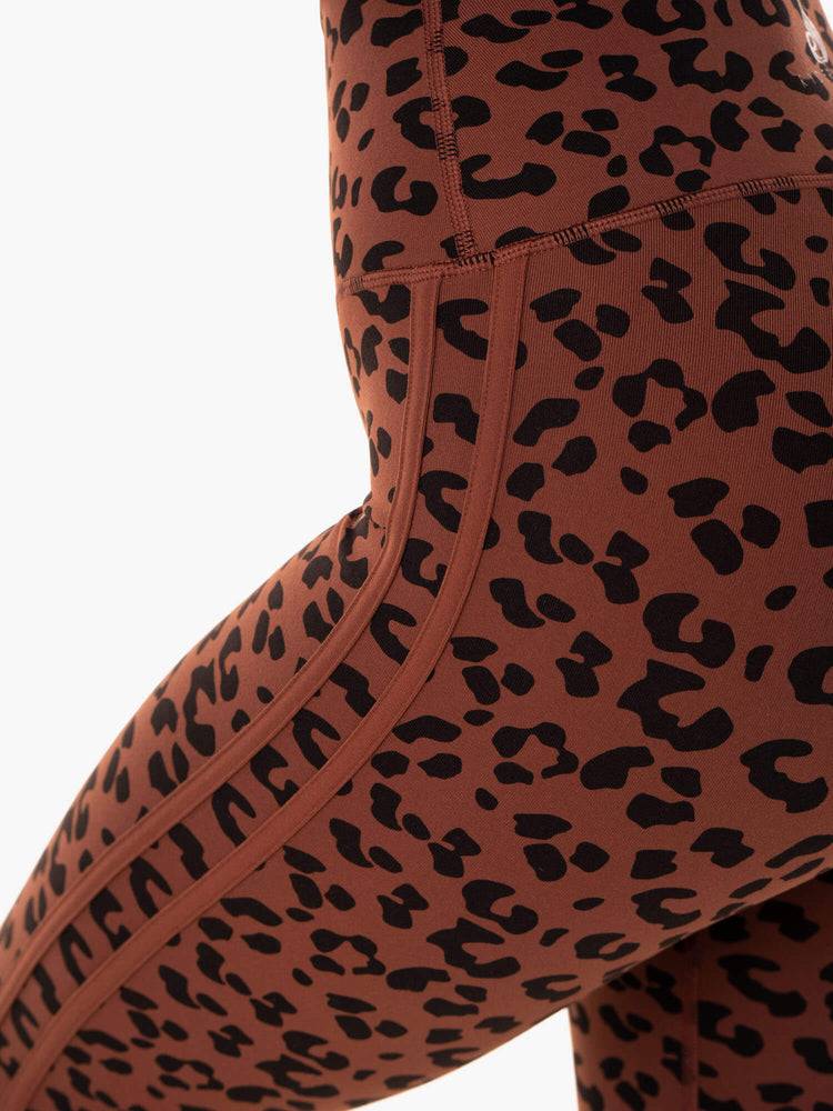 Women's Ryderwear Women Leggings Evolution High Waisted Scrunch Leggings Chocolate Leopard | NZ1906AP