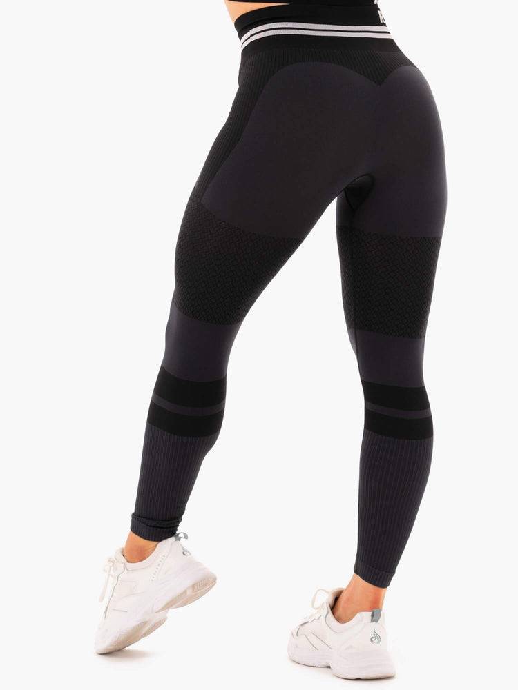 Women's Ryderwear Women Leggings Freestyle Seamless High Waisted Leggings Black | NZ1764NB