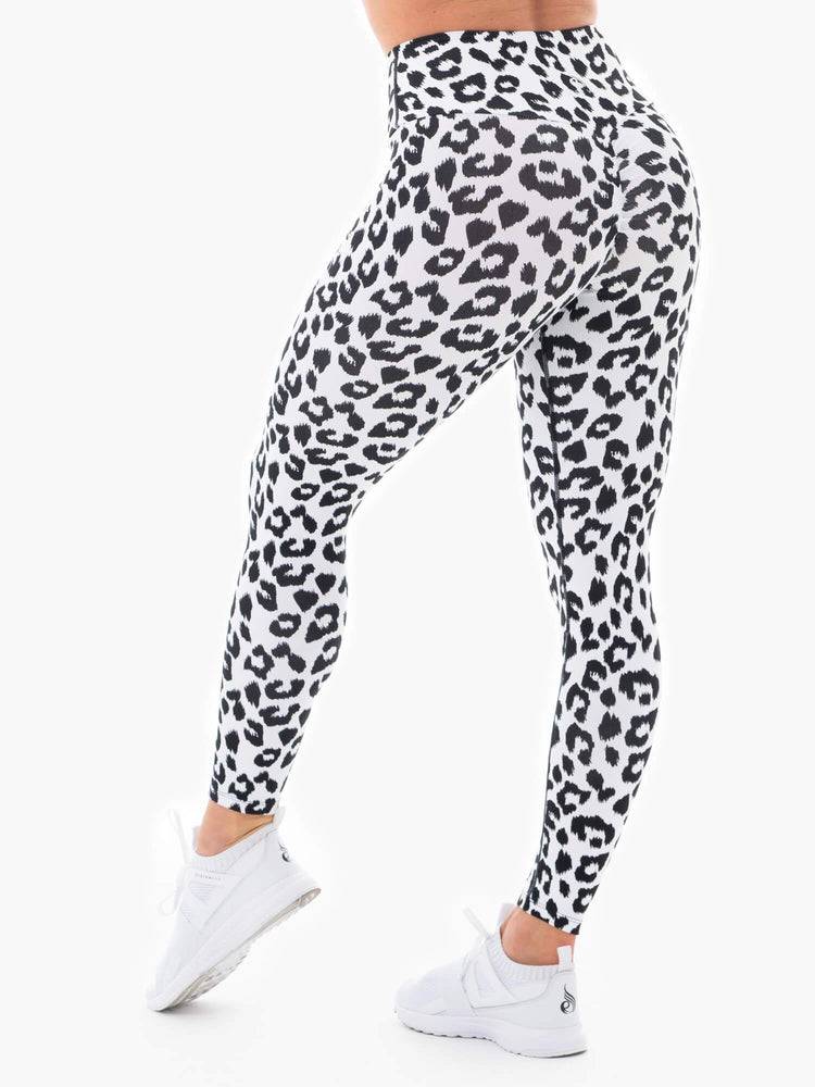 Women's Ryderwear Women Leggings Instincts Scrunch Bum Leggings Snow Leopard | NZ1732LH