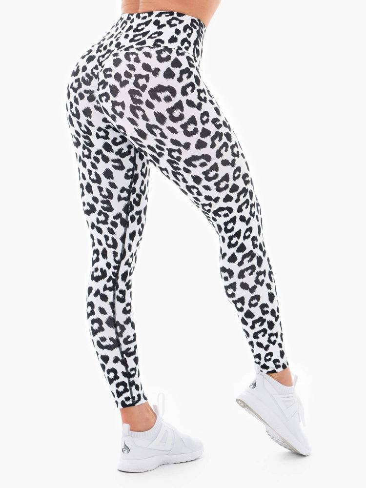 Women's Ryderwear Women Leggings Instincts Scrunch Bum Leggings Snow Leopard | NZ1732LH