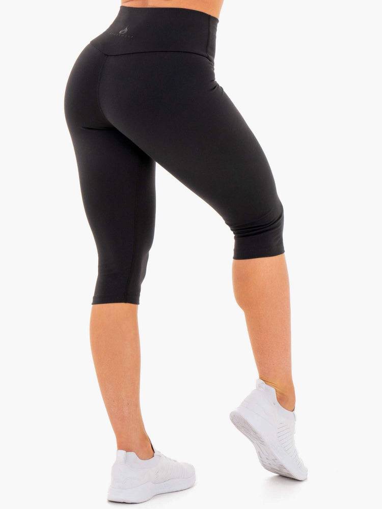 Women's Ryderwear Women Leggings Motion High Waisted Capri Leggings Black | NZ1886JJ