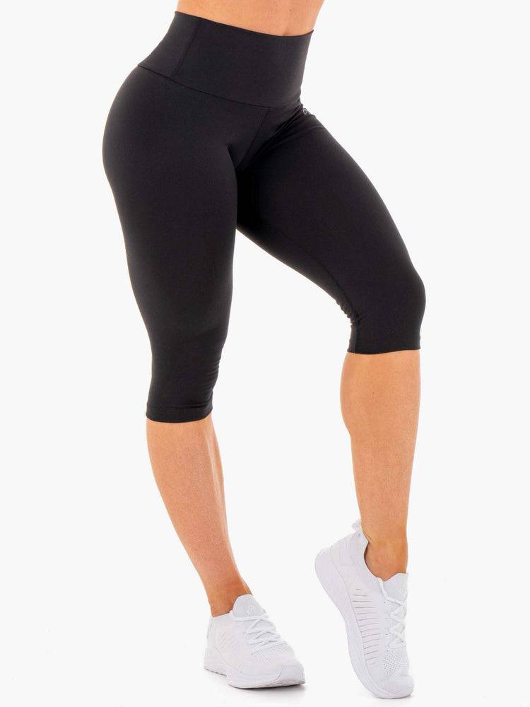 Women's Ryderwear Women Leggings Motion High Waisted Capri Leggings Black | NZ1886JJ