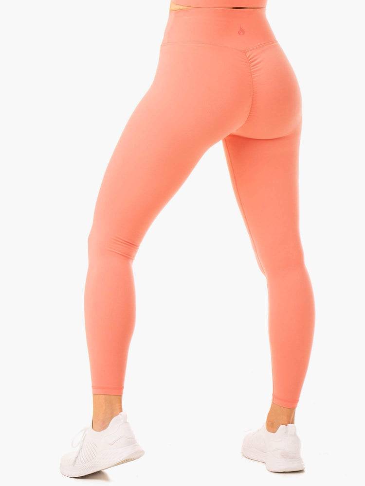 Women's Ryderwear Women Leggings Serene Cross Over Scrunch Leggings Rose Pink | NZ1774OR