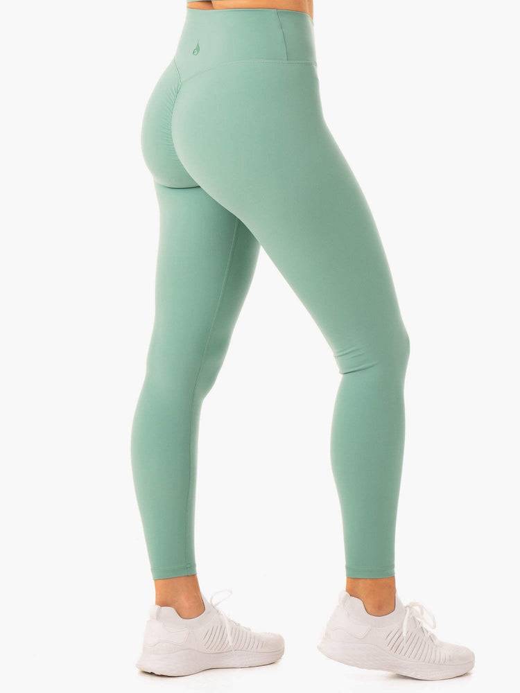 Women\'s Ryderwear Women Leggings Serene Cross Over Scrunch Leggings Green | NZ1784LH