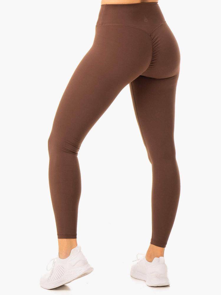 Women\'s Ryderwear Women Leggings Serene Cross Over Scrunch Leggings Chocolate | NZ1792QZ