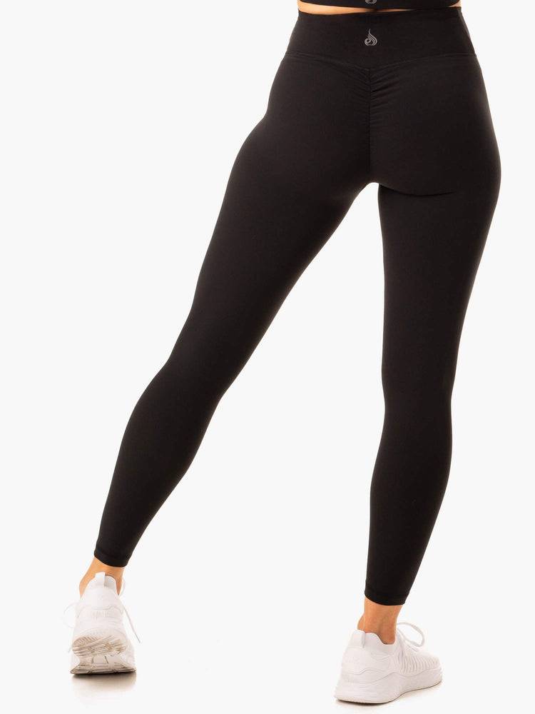 Women's Ryderwear Women Leggings Serene Cross Over Scrunch Leggings Black | NZ1814VD