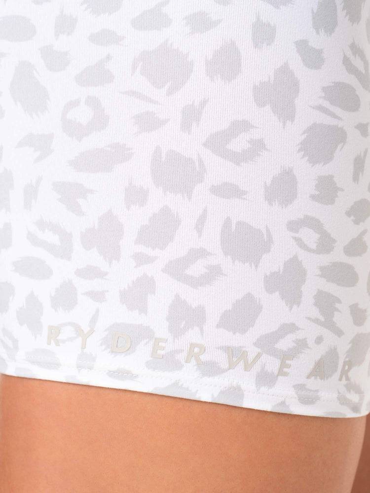 Women's Ryderwear Women Shorts Amazon High Waisted Shorts Snow Leopard | NZ1943CE