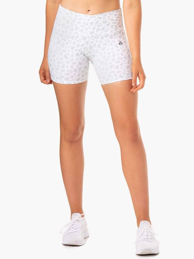 Women\'s Ryderwear Women Shorts Amazon High Waisted Shorts Snow Leopard | NZ1943CE