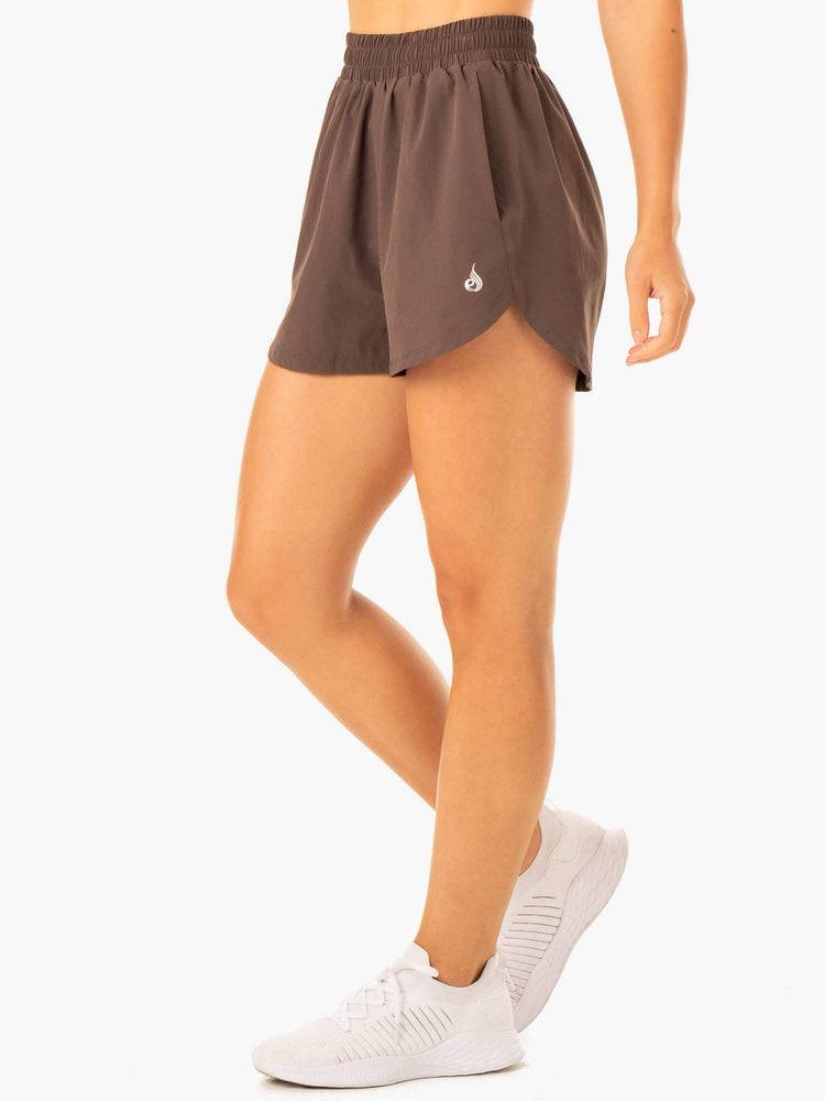 Women's Ryderwear Women Shorts Element Training Shorts Chocolate | NZ2099CE