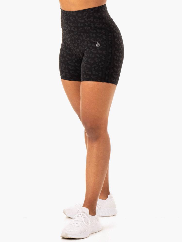 Women\'s Ryderwear Women Shorts Evolution High Waisted Scrunch Shorts Black Leopard | NZ2181MA