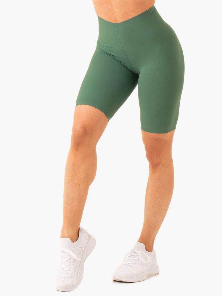 Women's Ryderwear Women Shorts Extend Compression Bike Shorts Dark Green | NZ2062AP