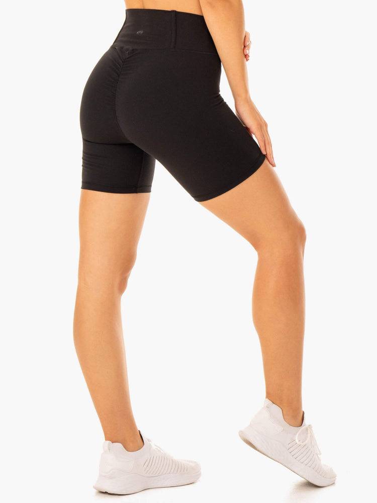 Women's Ryderwear Women Shorts Form Scrunch Bum Shorts Black | NZ2050NB