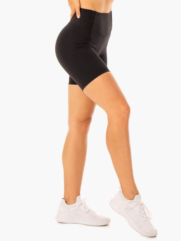 Women's Ryderwear Women Shorts Form Scrunch Bum Shorts Black | NZ2050NB