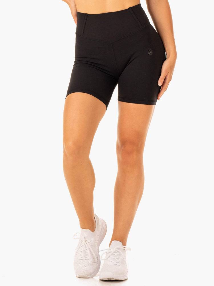 Women\'s Ryderwear Women Shorts Form Scrunch Bum Shorts Black | NZ2050NB