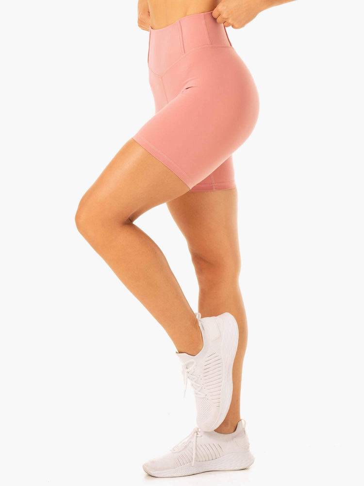 Women's Ryderwear Women Shorts Form Scrunch Bum Shorts Dusty Pink | NZ2104QZ