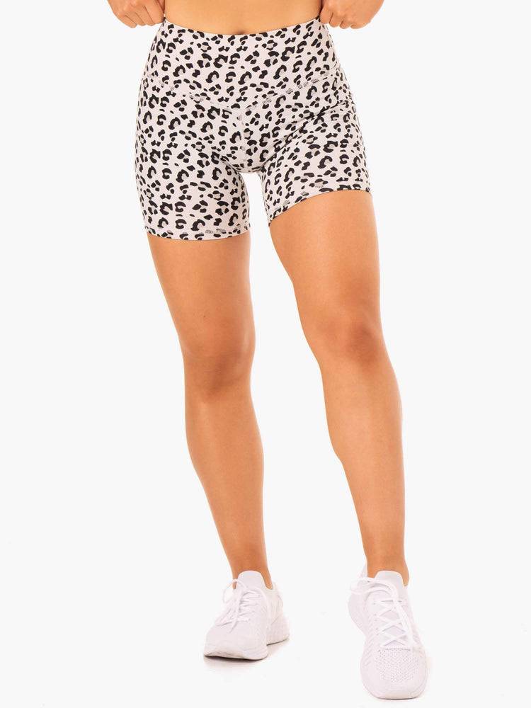 Women\'s Ryderwear Women Shorts Hybrid Mid Length Shorts Ivory Leopard | NZ1953YU