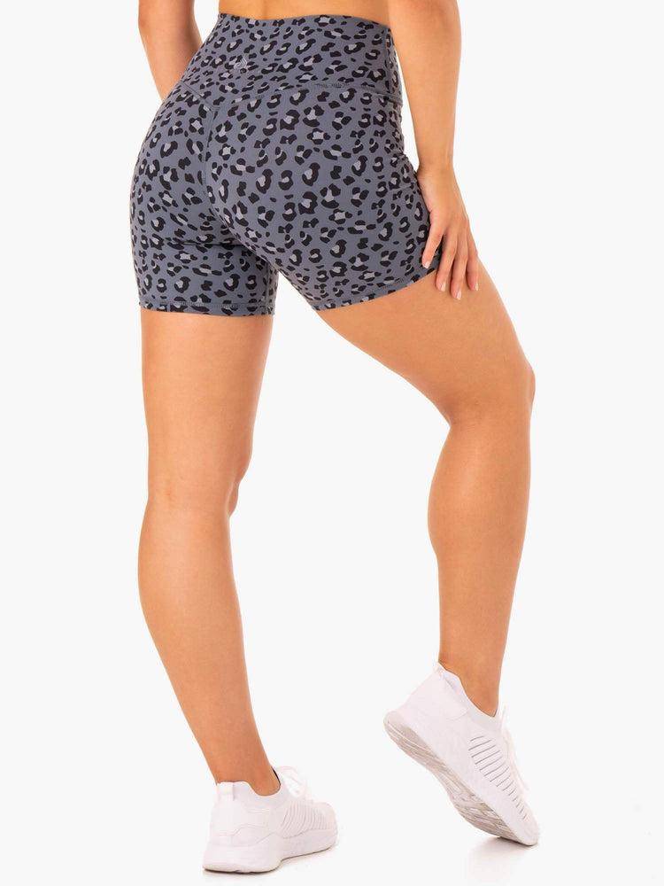 Women's Ryderwear Women Shorts Hybrid Mid Length Shorts Steel Blue Leopard | NZ1992LH