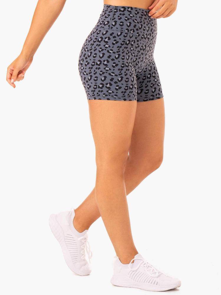 Women's Ryderwear Women Shorts Hybrid Mid Length Shorts Steel Blue Leopard | NZ1992LH