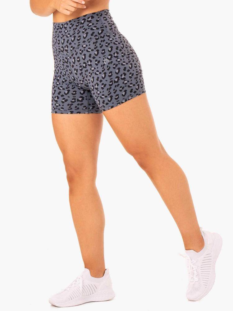 Women\'s Ryderwear Women Shorts Hybrid Mid Length Shorts Steel Blue Leopard | NZ1992LH