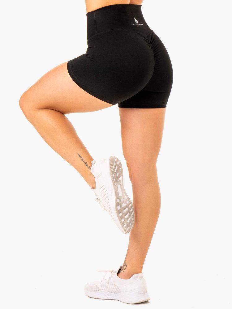 Women's Ryderwear Women Shorts Knockout High Waisted Scrunch Mid Length Shorts Black | NZ2026QZ