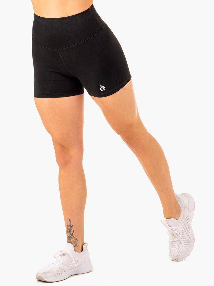 Women's Ryderwear Women Shorts Knockout High Waisted Scrunch Mid Length Shorts Black | NZ2026QZ