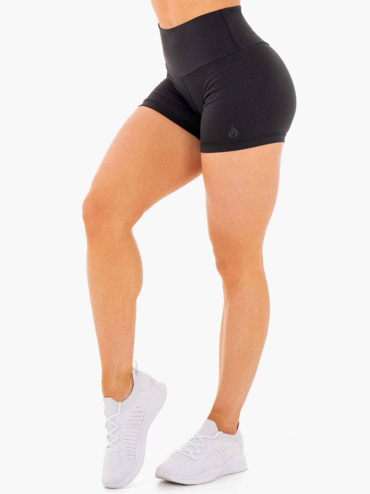 Women\'s Ryderwear Women Shorts Motion High Waisted Shorts Black | NZ2208QZ