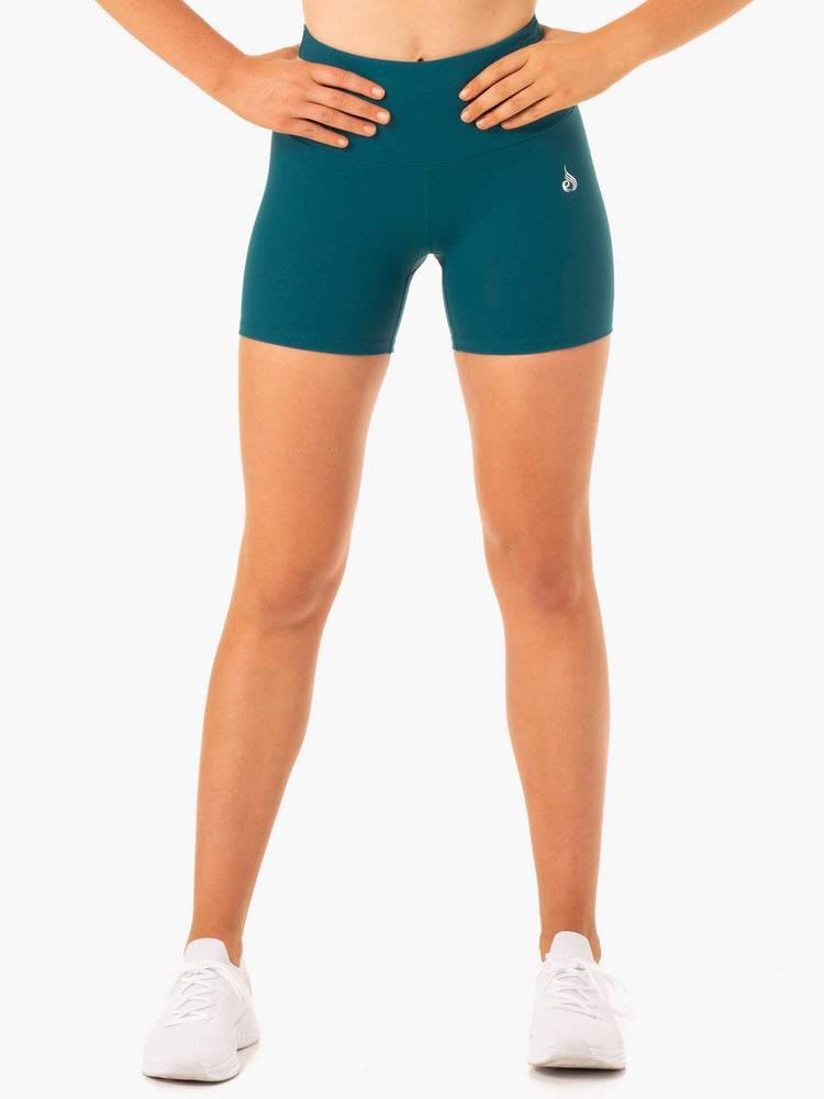 Women\'s Ryderwear Women Shorts Staples Scrunch Bum Mid Length Shorts Emerald | NZ1998NB