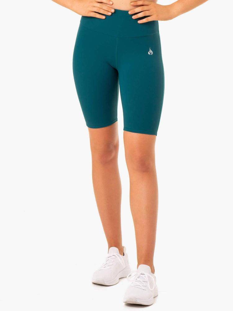 Women\'s Ryderwear Women Shorts Staples Scrunch Bum Bike Shorts Emerald | NZ2124XF