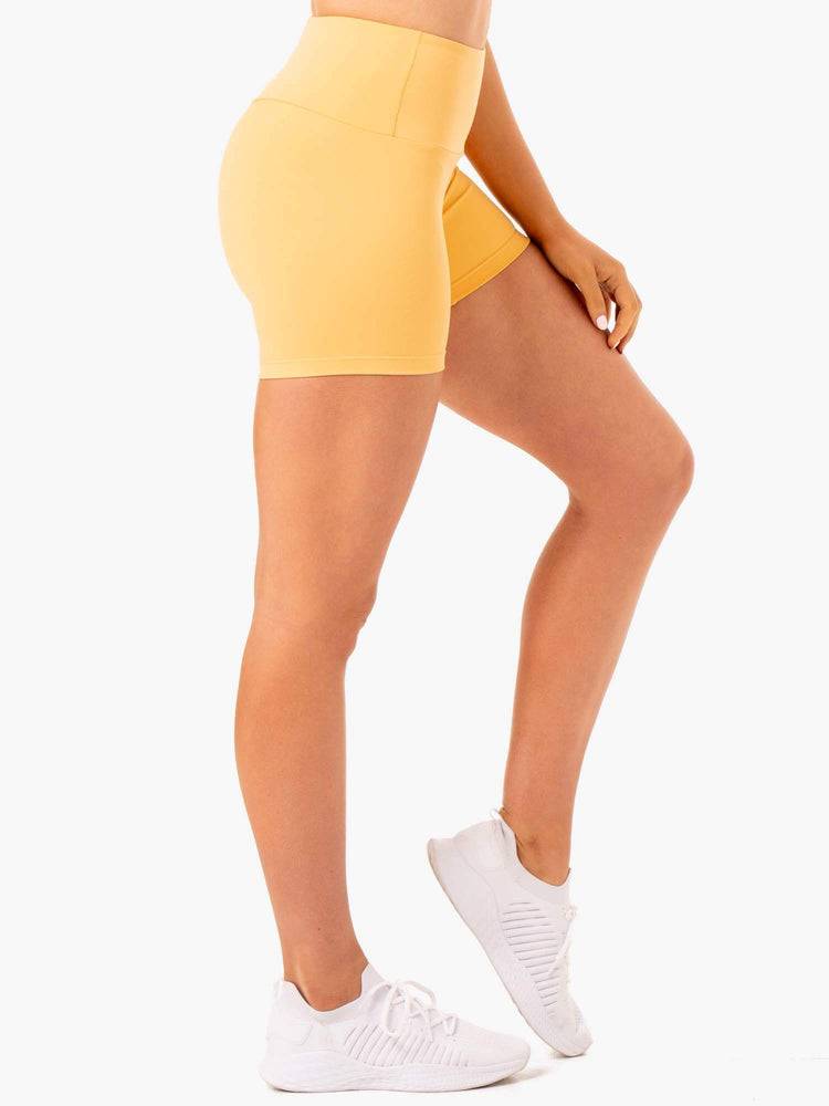 Women's Ryderwear Women Shorts Staples Scrunch Bum Mid Length Shorts Mango | NZ2134TV