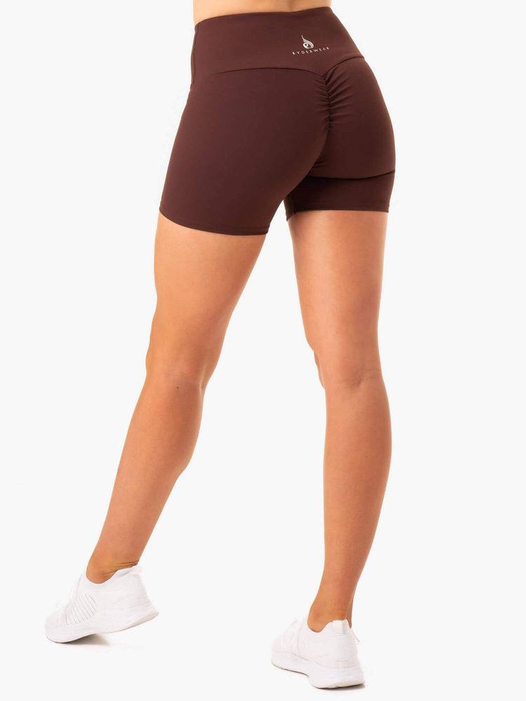 Women\'s Ryderwear Women Shorts Staples Scrunch Bum Mid Length Shorts Chocolate | NZ2171HK