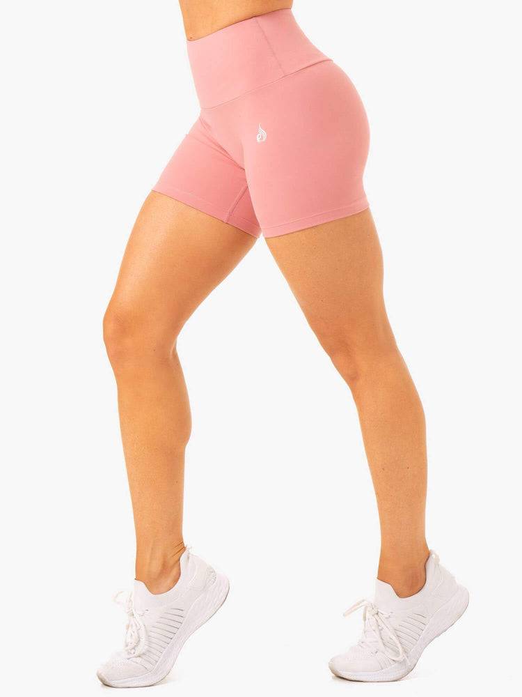 Women\'s Ryderwear Women Shorts Vital Mid Length Scrunch Shorts Blush Pink | NZ2151CE