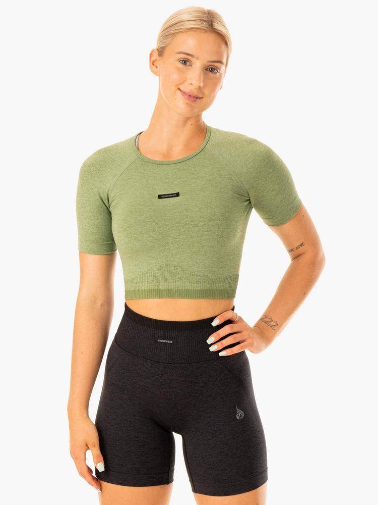 Women's Ryderwear Women T Shirts Excel Seamless T Shirts Moss Green Marl | NZ2756BC