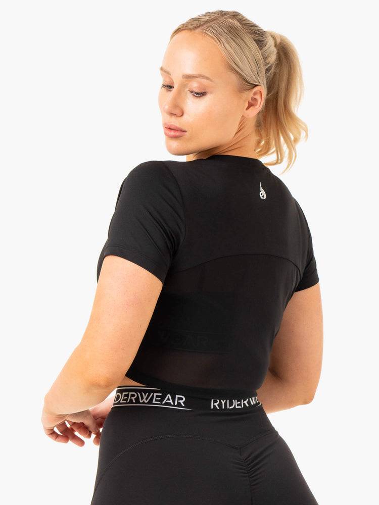 Women's Ryderwear Women T Shirts Level Up Cropped T Shirts Black | NZ2782NB