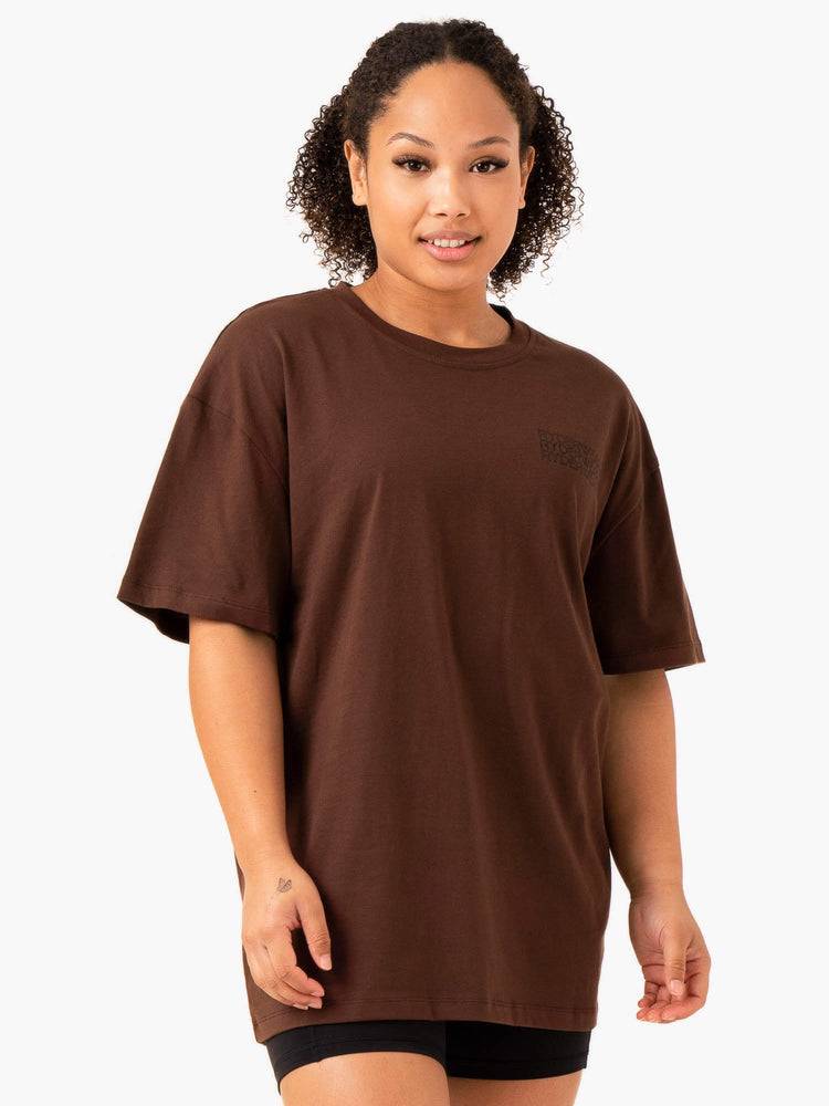 Women\'s Ryderwear Women T Shirts Level Up Oversized T Shirts Chocolate | NZ2791IS