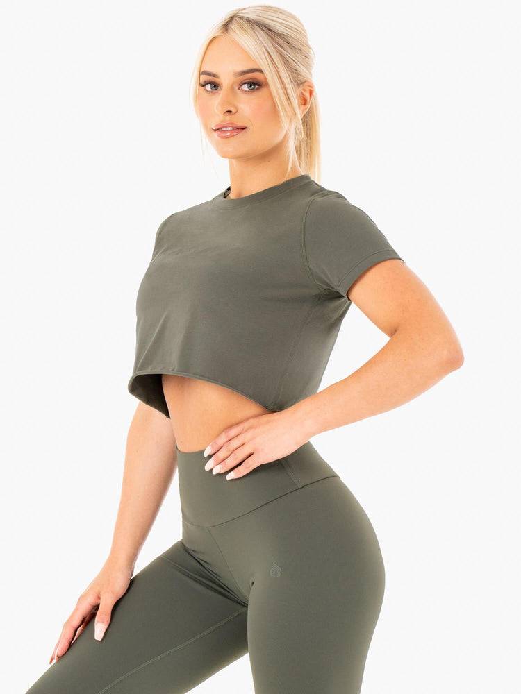 Women's Ryderwear Women T Shirts Motion Cropped T Shirts Khaki | NZ2685BC