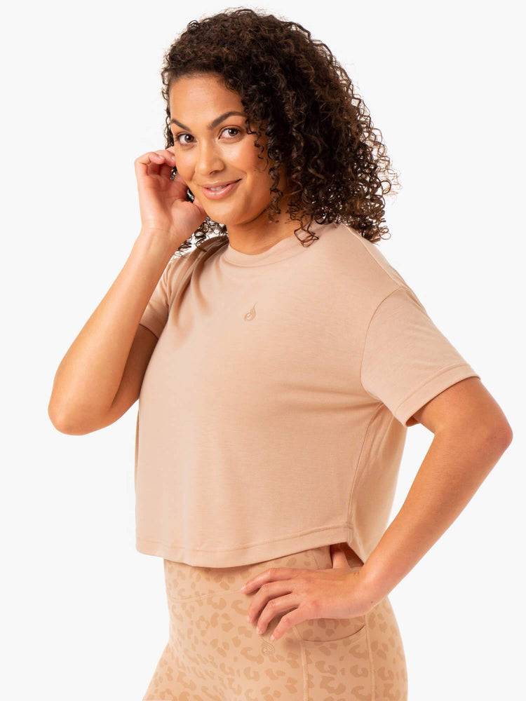 Women's Ryderwear Women T Shirts Ultra Scoop T Shirts Tan | NZ2725EX