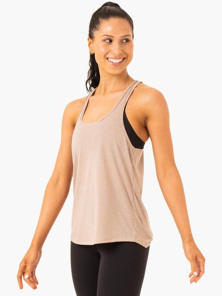 Women's Ryderwear Women Tanks Elevate Singlet Tanks Mushroom | NZ2812DN