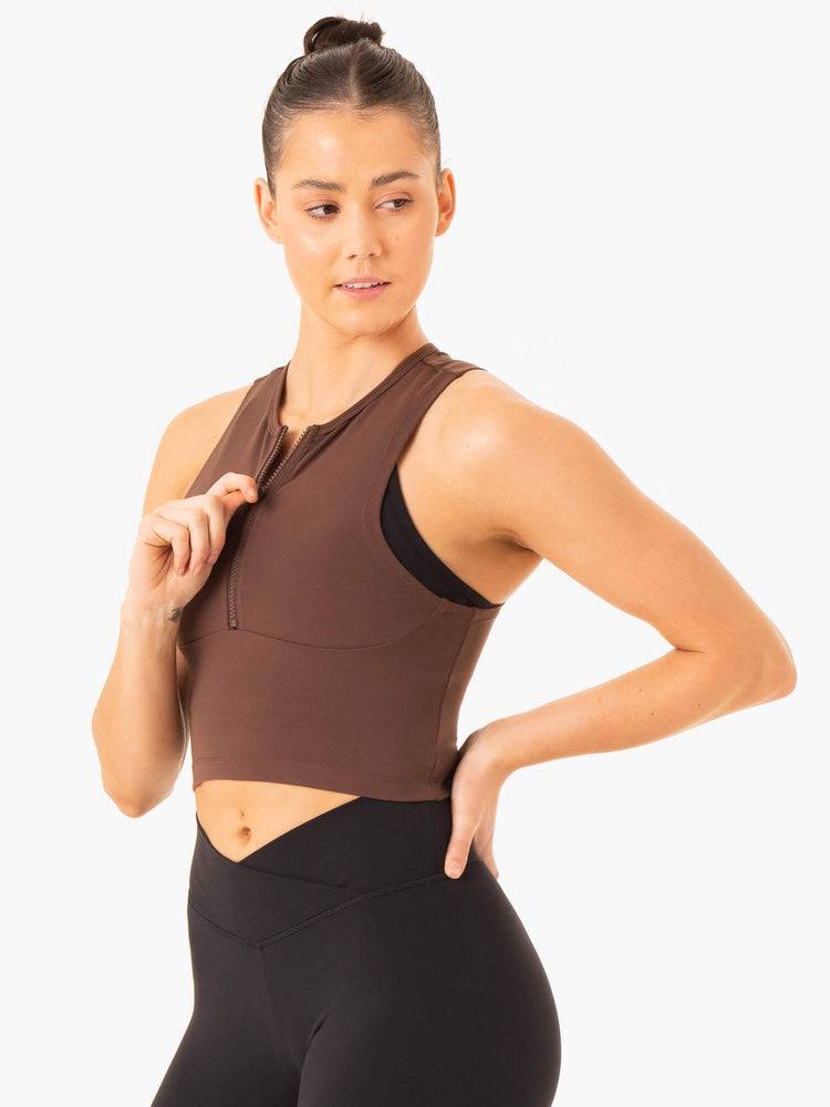 Women's Ryderwear Women Tanks Embody Zip Up Crop Tanks Chocolate | NZ2822EX