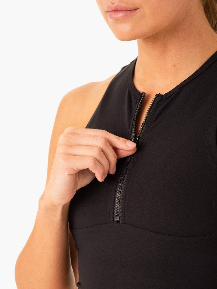 Women's Ryderwear Women Tanks Embody Zip Up Crop Tanks Black | NZ2907HK