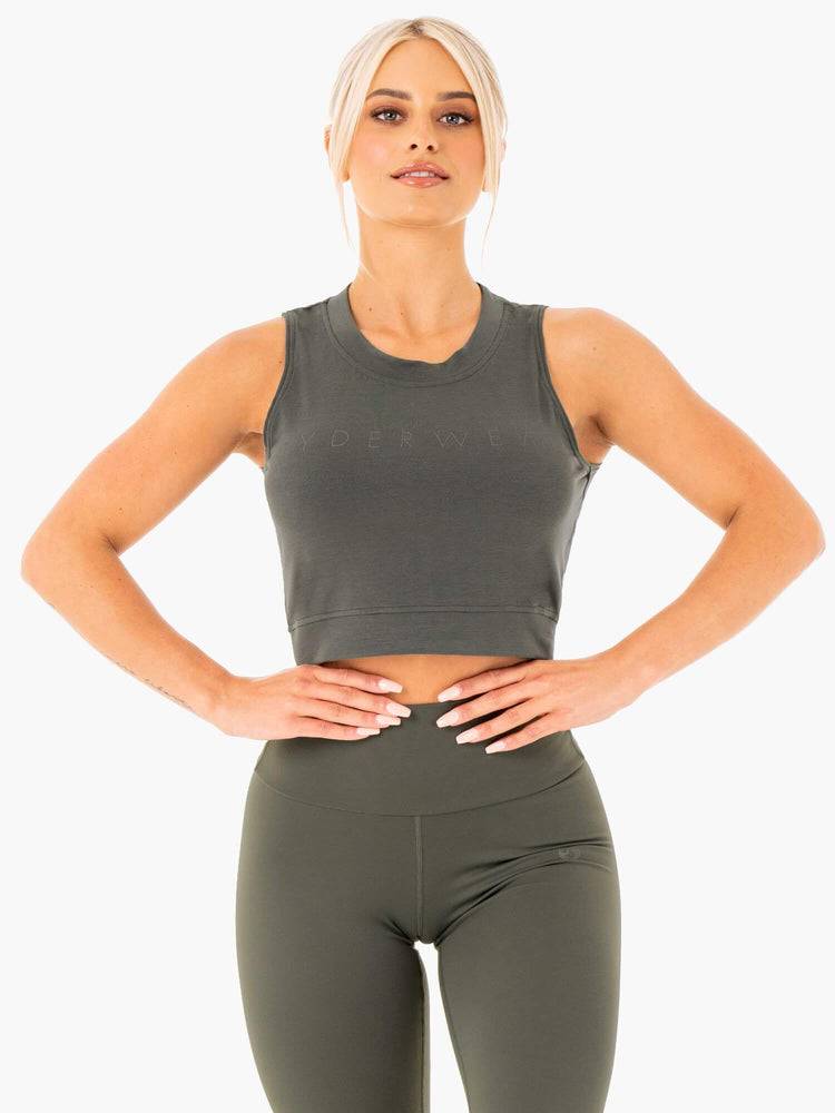 Women's Ryderwear Women Tanks Motion Crop Top Tanks Khaki | NZ2954DN